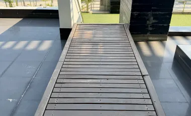 Beachfront, recently renovated luxury condo for sale