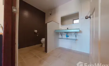 1 Bedroom Hotel for rent in Isan Khet, Buri Ram