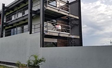 LOCALES COMERCIALES EN RENTA EN AV. DE LA LUZ, QUERETARO