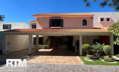 AMPLIA CASA EN RENTA EN PRIVADA LOS PINOS, LOMAS 4TA