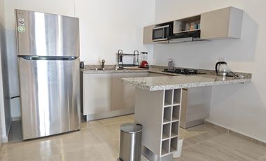 CASA EN RENTA CON PANELES SOLARES  2 REC. JARDINES DE MAYAKOBA AMUEBLADA