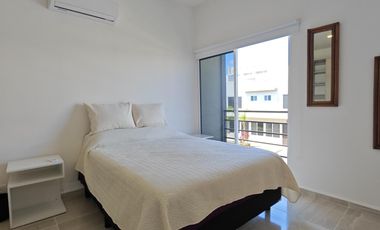 CASA EN RENTA CON PANELES SOLARES  2 REC. JARDINES DE MAYAKOBA AMUEBLADA