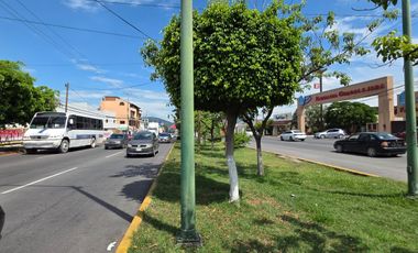 TERRENO EN BOULEVARD CUAUHNAHUAC