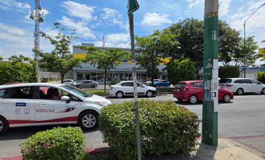 TERRENO EN BOULEVARD CUAUHNAHUAC