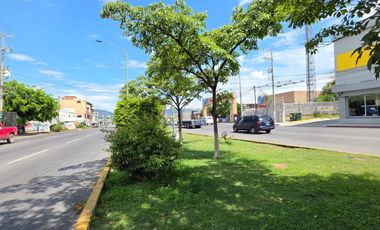 TERRENO EN BOULEVARD CUAUHNAHUAC