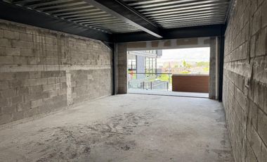 Renta Local Comercial 52m² | Plaza Quiwi Juriquilla La Condesa | $18,000
