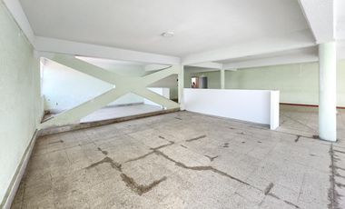 RENTA DE OFICINA EN ESQUINA EN EJE CENTRAL AV. LAZARO CARDENAS ZONA CENTRO
