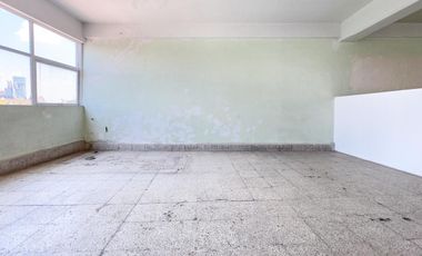 RENTA DE OFICINA EN ESQUINA EN EJE CENTRAL AV. LAZARO CARDENAS ZONA CENTRO