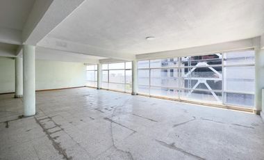 RENTA DE OFICINA EN ESQUINA EN EJE CENTRAL AV. LAZARO CARDENAS ZONA CENTRO