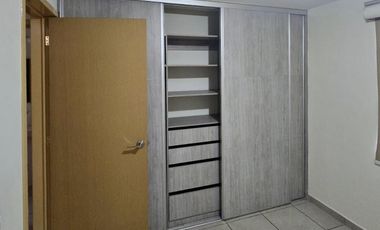 Casa en Renta,  Fracc. Las Terrazas a 10 minutos de Periférico, 2 recámaras, 2 baños