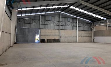 Nave Industrial - Pueblo Chipilo de Francisco Javier Mina
