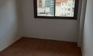 Departamento en alquiler de 1 dormitorio en Ramos Mejía