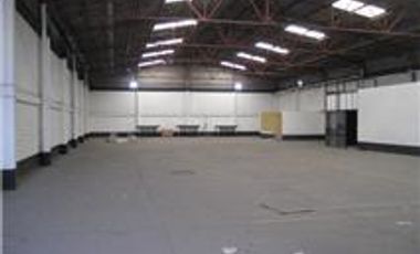 Renta de Bodega Industrial, ubicadisima bodega, con oficinas y transformador 30 kvas
