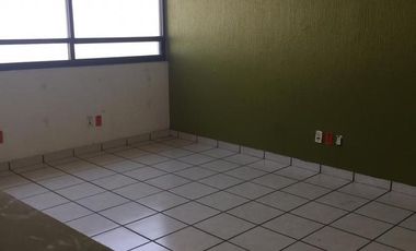 Renta de Bodega Industrial, ubicadisima bodega, con oficinas y transformador 30 kvas