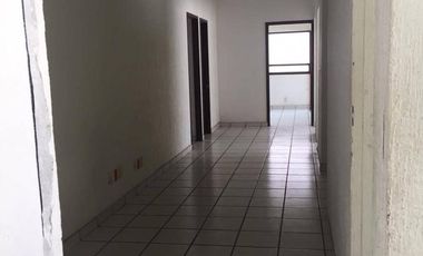Renta de Bodega Industrial, ubicadisima bodega, con oficinas y transformador 30 kvas