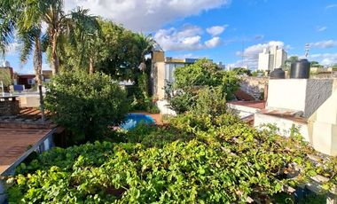 Casa de 8 ambientes, c/cochera, quincho y terraza