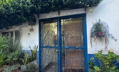 Casa de 8 ambientes, c/cochera, quincho y terraza