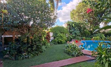 Casa de 8 ambientes, c/cochera, quincho y terraza