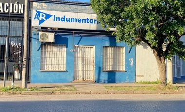 Local Comercial con casa/habitación a refaccionar.