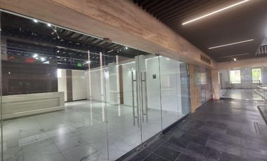 Local en  renta Av. Plan de Ayala en Plaza Ikonos