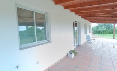 Casa en alquiler en Victoria