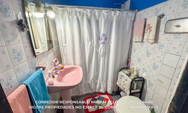 Casa de 6 ambientes  138 m² en venta c/ cochera en Temperley