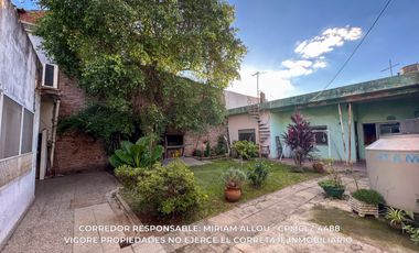 Casa de 6 ambientes  138 m² en venta c/ cochera en Temperley
