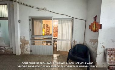 Casa de 6 ambientes  138 m² en venta c/ cochera en Temperley