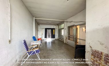 Casa de 6 ambientes  138 m² en venta c/ cochera en Temperley
