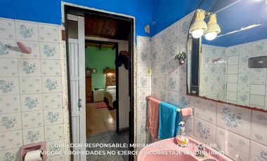 Casa de 6 ambientes  138 m² en venta c/ cochera en Temperley