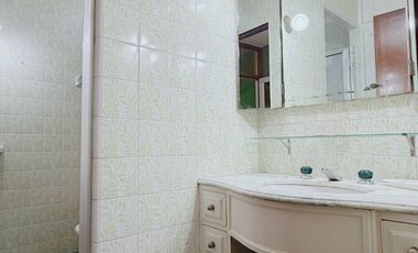 Casa en venta c/ cochera en Centro Norte