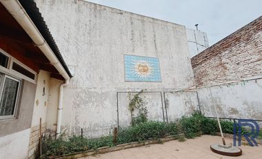 Casa en venta c/ cochera en Centro Norte