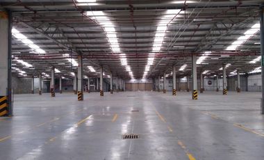 Bodega en renta de 11,000 m2 en Cuauhtémoc/Santa Maria La Ribera