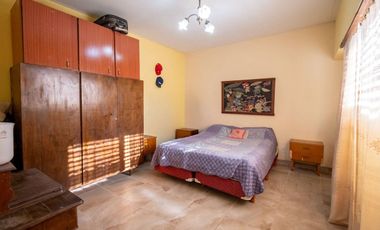 CASA EN LAPRIDA 3735- BARRIO 7 JEFES - SANTA FE