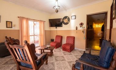 CASA EN LAPRIDA 3735- BARRIO 7 JEFES - SANTA FE