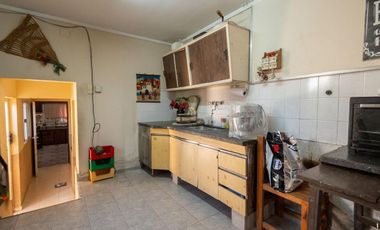 CASA EN LAPRIDA 3735- BARRIO 7 JEFES - SANTA FE