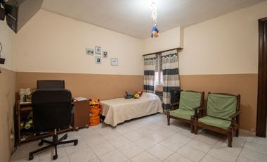 CASA EN LAPRIDA 3735- BARRIO 7 JEFES - SANTA FE