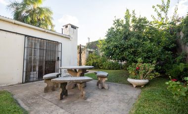 CASA EN LAPRIDA 3735- BARRIO 7 JEFES - SANTA FE