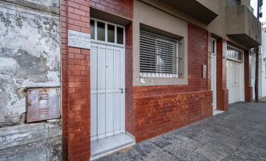 CASA EN LAPRIDA 3735- BARRIO 7 JEFES - SANTA FE
