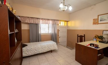 CASA EN LAPRIDA 3735- BARRIO 7 JEFES - SANTA FE