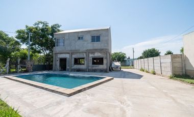 QUINTA CON PILETA Y GRAN TERRENO | ARROYO LEYES