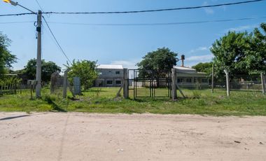 QUINTA CON PILETA Y GRAN TERRENO | ARROYO LEYES