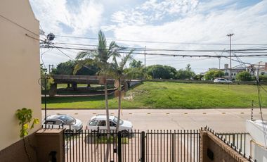 Venta Casa Excelente ubicación !! 4 Dormitorios