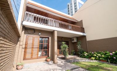 Venta Casa Excelente ubicación !! 4 Dormitorios