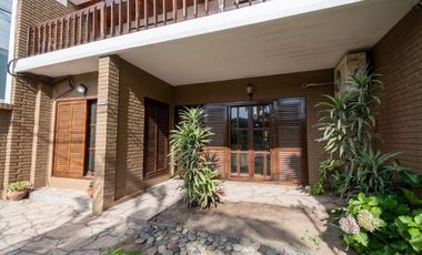 Venta Casa Excelente ubicación !! 4 Dormitorios