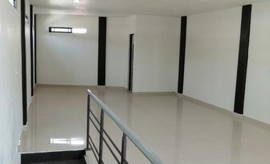 LOCAL EN RENTA PRIMER PISO AV. PLATON