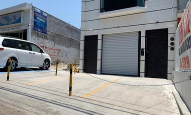 LOCAL EN RENTA PRIMER PISO AV. PLATON