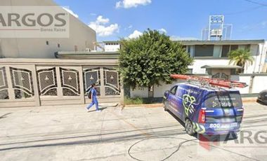 Casa de uso Comercial en Renta, Col. Linda Vista