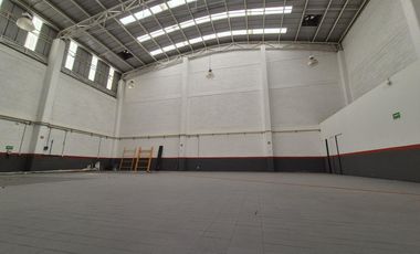 Bodega en renta de 2,409 m2 en Naucalpan