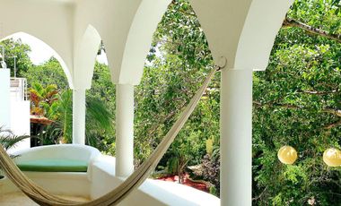 Castillo de Amor,  Casa amplia de 2 habitaciones  con estilo único a solo 200 m de la Playa en Playacar fase 1 P4491